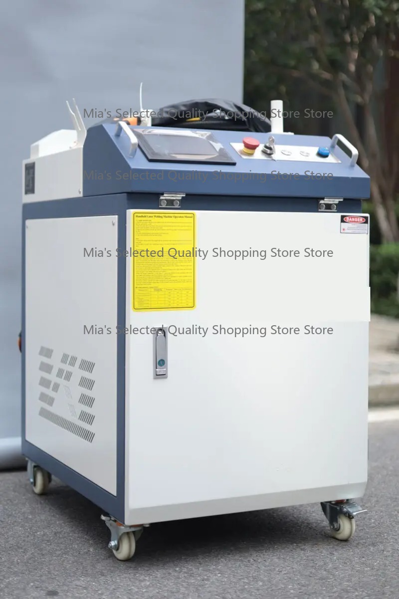 3000Wレーザー洗浄機ミニキャビネット、錆、油、埃、塗料、 - Industrial Laser Uses のレビューと価格